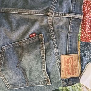 Levi's red tag 559